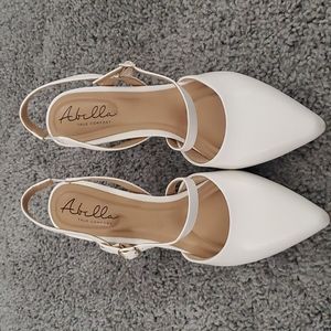Abella Sapphire Pumps